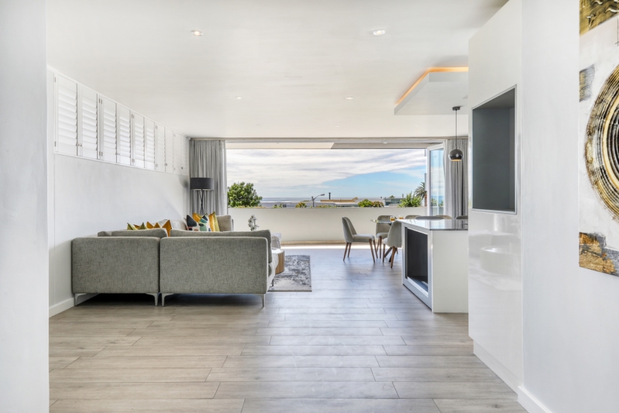 To Let 6 Bedroom Property for Rent in Camps Bay Western Cape